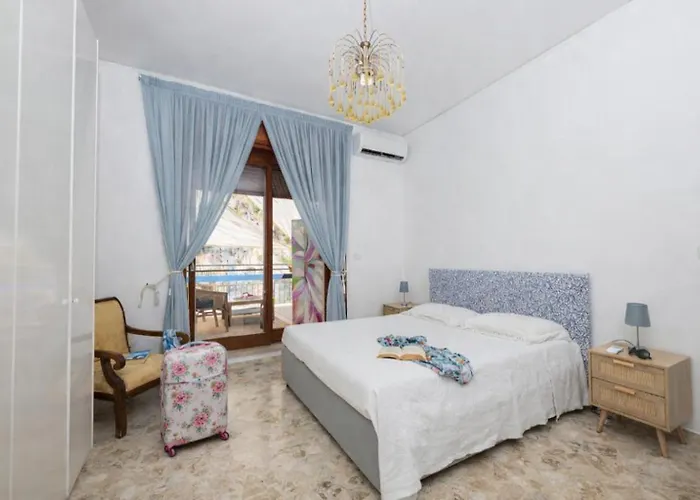 Skyview Paradise House *